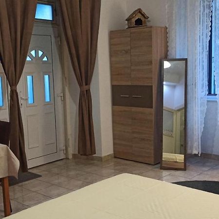 Studio Apartment Nika Free Parking Split Ngoại thất bức ảnh