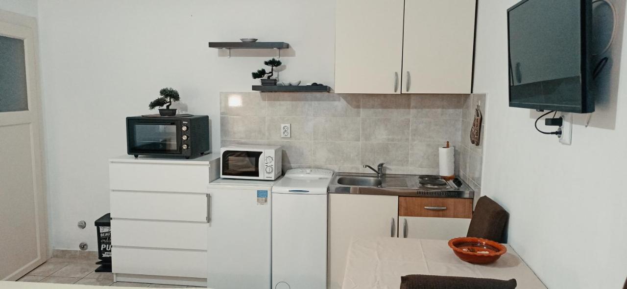 Studio Apartment Nika Free Parking Split Ngoại thất bức ảnh