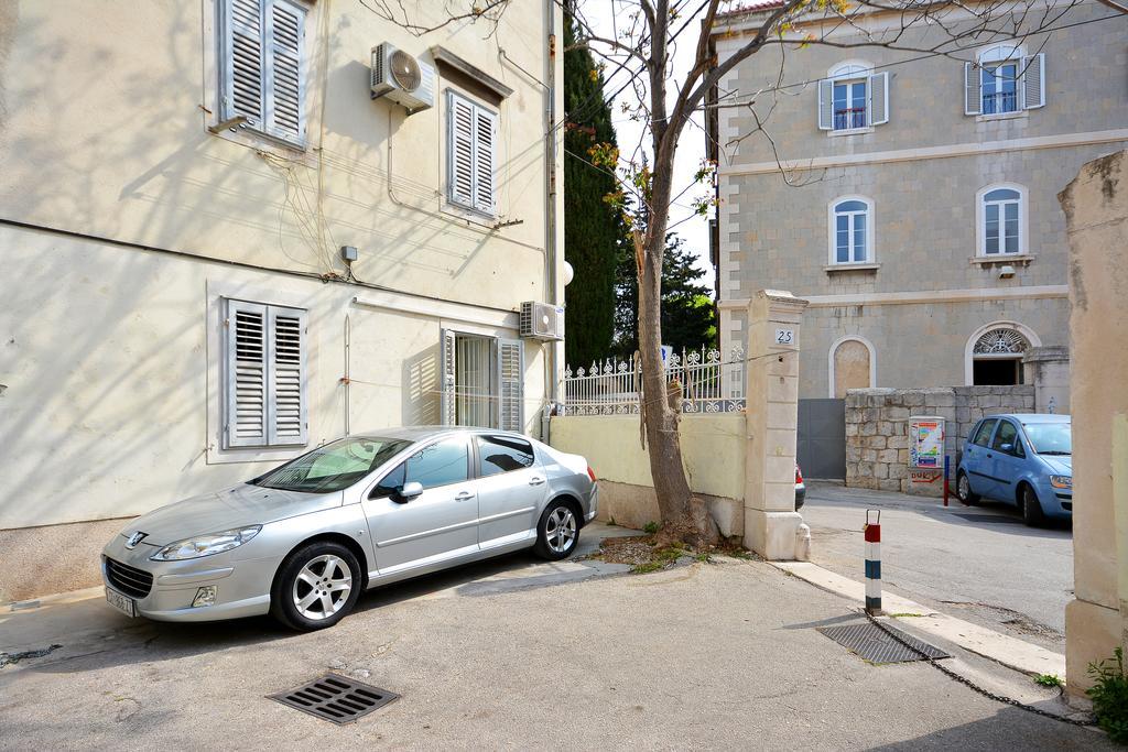 Studio Apartment Nika Free Parking Split Ngoại thất bức ảnh